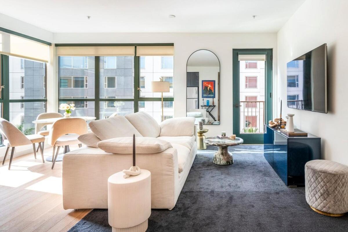 2Br Hollywood Luxurious Condo Los Angeles Exterior photo
